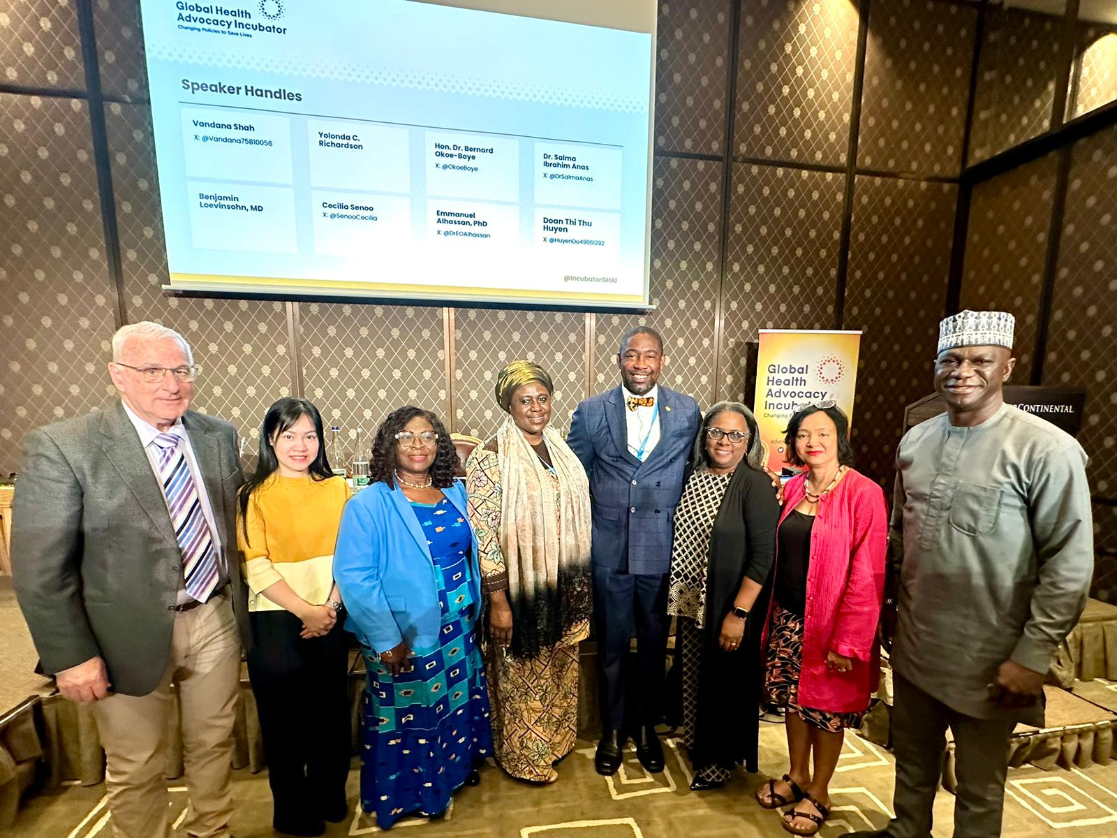 Barmoqni vaginaga kiritganingizda Men vaginal koptoklarni sezmayapman